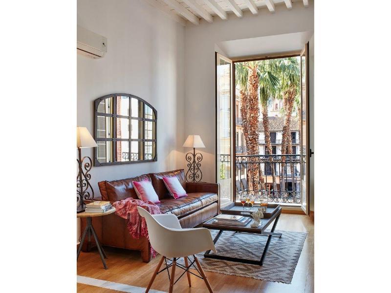 Lodgingmalaga Plaza Constitucion Appartement